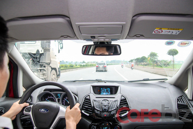 20160409084019 lai xe3 Những điều tài xế phải làm, nếu không muốn gặp tai nạn khi lái xe