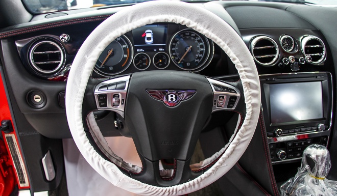 IMG 3807 1470822789 660x0 Bentley Continental GT V8 nổi bật với màu đỏ Dragon và thiết kế nội thất kiểu 2+2