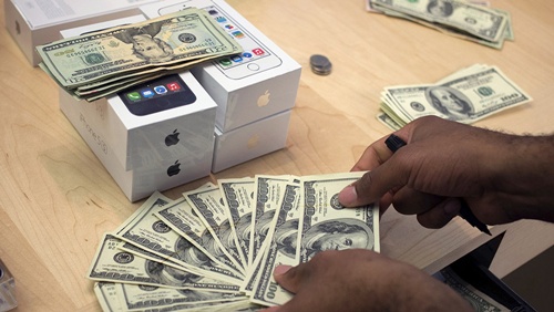 apple cash jpeg 6944 1422951137 Tuy thừa tiền nhưng Apple vẫn vay thêm 6,5 tỷ USD
