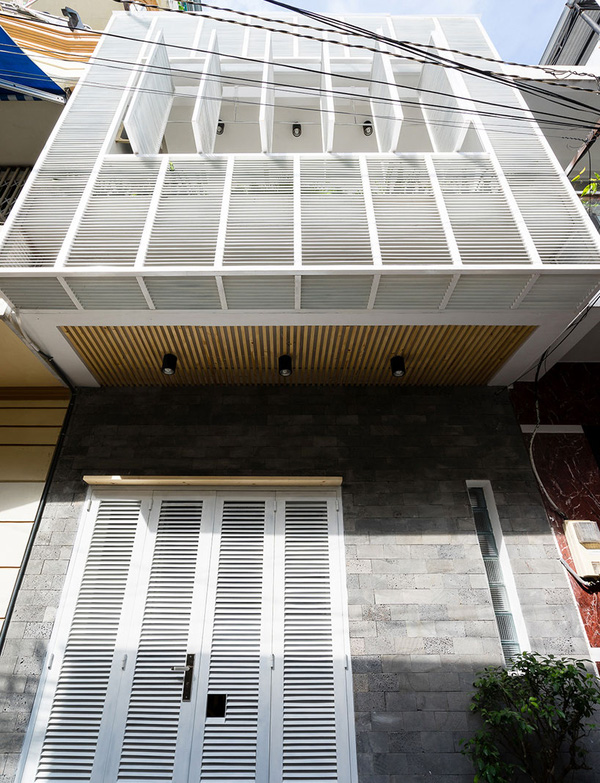 ngôi nhàq ngoi nhaq Cải tạo ngôi nhà ống 40m² lột xác hoàn hảo với 300 triệu đồng ở Sài Gòn
