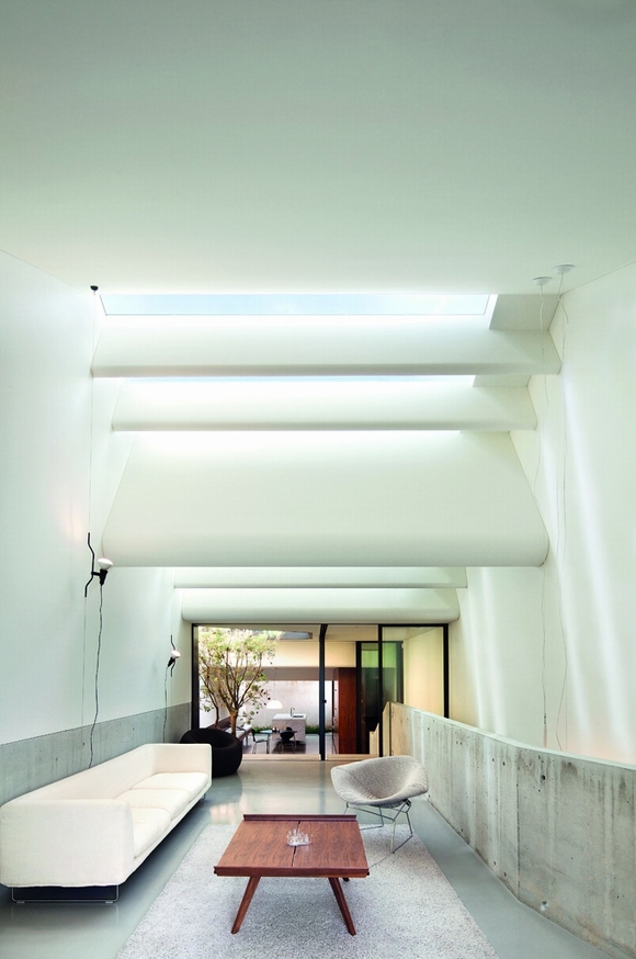 cua so tran nha 12 ngoisao.vn Thiết kế tận dụng ánh sáng tự nhiên với thiết kế tạo cửa sổ trần nhà