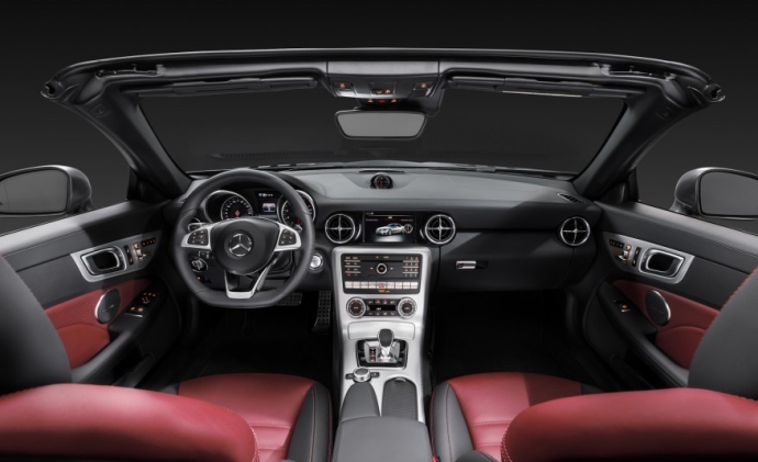 2017 mercedes benz slc class 128 876x535 8349 1714 Ngắm nhìn Mercedes Benz SLC   Class 2017 chính thức lộ diện