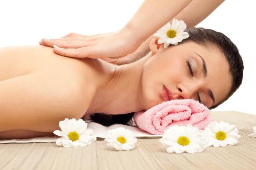 massage sau khi sinh con 191719607 Bí quyết giúp giảm 16kg trong vòng 4 tháng sau khi sinh